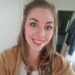 Meet your Posher, Gabrielle